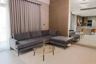 Elegant 1BR in JVC - 9