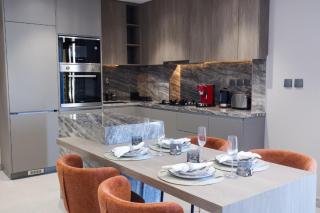 Elegant 1BR in JVC - 4