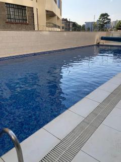 Kileleshwa Luxurious Furnished Apartment with Swimming - 6