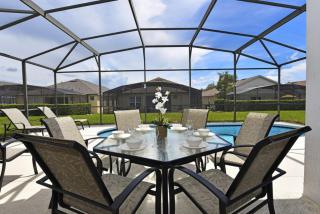 Caribbean Breeze: Pool Home 3 Miles to Disney - 8