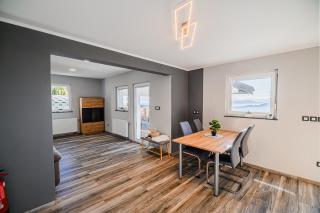 Holiday Home Mountainview Horizon with Private Sauna & Hot Tub - Dravograd - 6