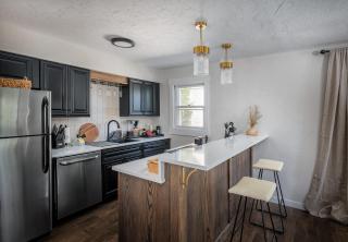 Ski Condo with Hot Tub just steps from the Slopes - Park City - 7