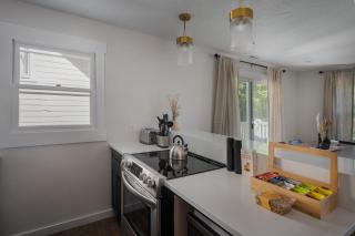 Ski Condo with Hot Tub just steps from the Slopes - Park City - 2