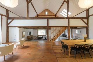 Chic Barn House with Pool - Germantown - 4