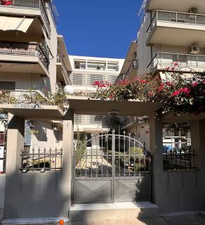 Bright and breezy by the sea - Atene - 9
