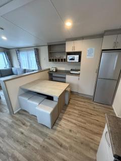 34 Brean Leisure Park Unity Beach 6 berth Passes optional No pets - Brean - 4