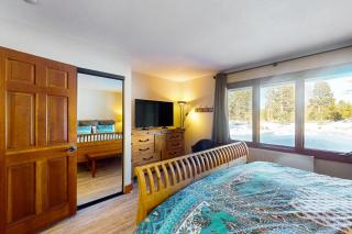 Meadow Ridge 44 - Mammoth Lakes - 1