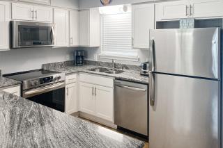 Summer Lake Townhomes 23 - 2