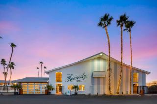 The Kennedy Tucson, SureStay Collection by Best Western - Tucson - 9