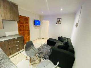 Newlands Comfortable Abode - Johannesburg - 1