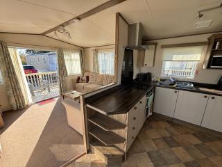 The Retreat 34, Central Heating, Pet friendly, WiFi - Golden Palm Resort - Meadow Lakes Caravan & Lodge Hire - Chapel Saint Leonards - 6