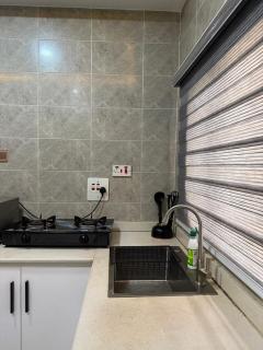 COZY 2 BEDROOM APARTMENTS FOR SHORT STAY i - Eggan - 6