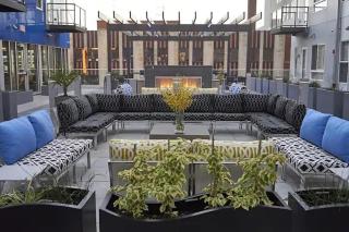 Urban Oasis Downtown Condo with Skywalk Access 5 - Des Moines - 5