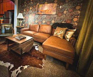Bigfoot Hunters Haven-1bed1bath-deck-russell Ks - Russell - 9