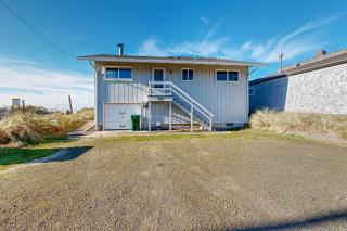 Rockaway Beach Cozy Cabin - Rockaway Beach - 8