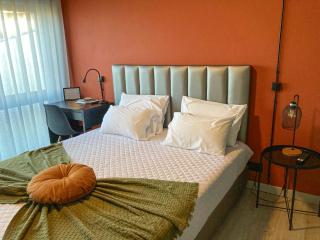 FLOWER RESIDENCE - 8