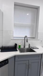 Beautiful Bedroom with Attached Bathroom, 15 minutes from NYC - West New York - 6