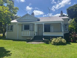 Kowhai Cottage - 0