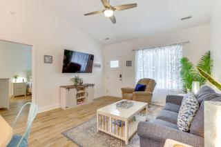Serene Oak Island Home with Private Saltwater Pool! - 6