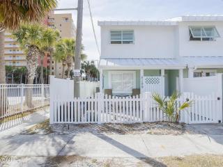 Dream Beach Escape - 200ft to Waves - Breakfast - Private Hot Tub Awaits - Panama City Beach - 0