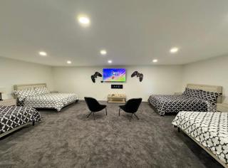 BlueWaterFalls 5Bedrooms 8Beds 10mins from The Strip - 6