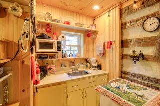 9 Mi to Creeper Trail Woodsy Abingdon Cabin - Abingdon - 1