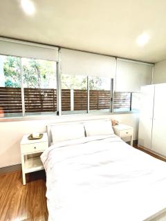 Modern Beachside Suite-Just Steps from Bondi Beach - Sydney - 6