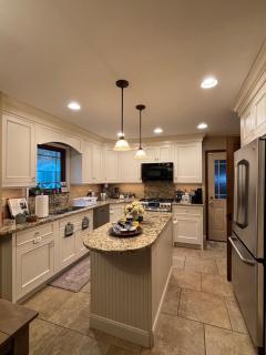 Bluegrass Resort - Nature rich escape, Between the Creation & ARK, Fully equipped kitchen, Pet friendly, Fire pit - 7