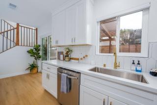 Designer Family Home in South Park w FirePlace - San Diego - 2