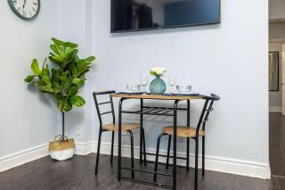 Pet-Friendly Home - Near Chinatown & Little Italy - Ottawa - 2
