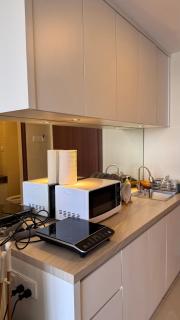 Nagoya Thamrin Apartment High Floor with View - Nagoya - 6