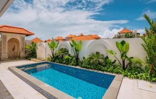 Spacious luxury Canggu villa 3BR crate cafe, beach 10min - 0