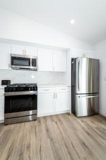 A Brand New Home In Los Angeles - 1