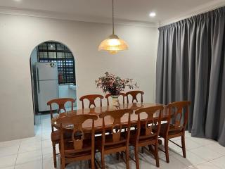Destiny Guesthouse Kuching Near Airport 4pm checkout - Kuching - 3