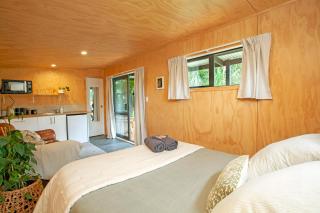 Boutique Country Retreat -Outdoor bath - Hamilton - 2