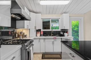 Entire 3br House with Playground Tent - Palo Alto - 2