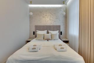 Old Town Szeroka Suites by Downtown Apartments - 3