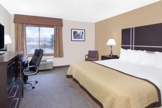 Baymont by Wyndham Green Bay - Green Bay - 3