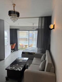 The Luxe Loft 39th floor city or lake view - Noida - 9