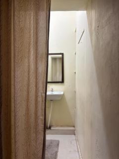 Mahesh Guest House - Hampi - 5