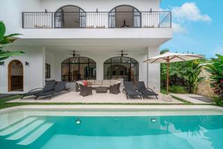 Villa Delight - Brand New 5BR Villa in Canggu - Canggu - 6