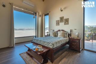 StayVista at Amulyam villa with Lawn & Bonfire - Mukteswar - 3