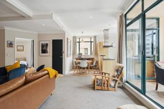 Spacious, 2 Bed, Central City Retreat - Wellington - 4