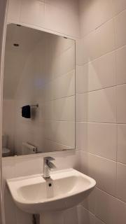 Luxury 4 Bedroom with Patio - 10 min from Westfield HR3 - Londra - 4