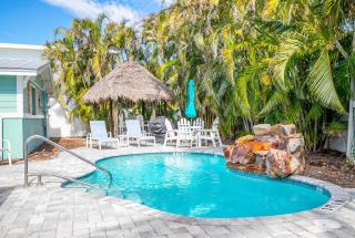 Sunset Villas - Holmes Beach - 0