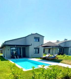 Olympus Seaside Luxury Pool Villas - Olympiakí Aktí - 1