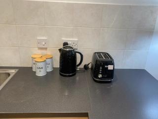 2 BED LARGE APT IN GAYVILLAGE CITY CENTRE MANCHESTEr - Manchester - 4