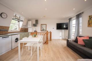 Pass the Keys Spacious and Bright Duplex Flat with 2 Balconies - Londra - 3