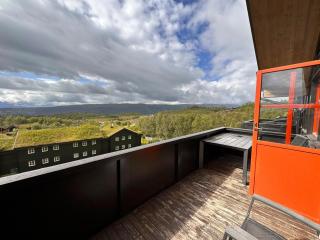 Cozy Top-Floor Apartment with Fireplace and Sauna - Beitostøl - 9