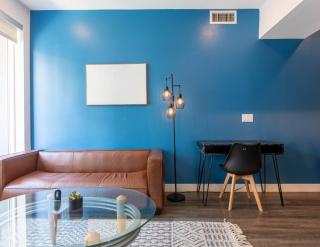 Modern Gem in Hollywood - Los Angeles - 4